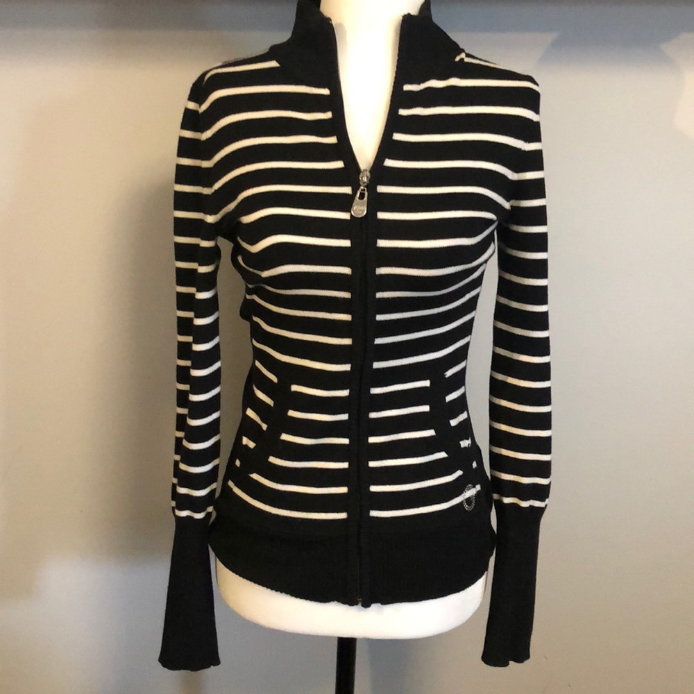 Guess sweater